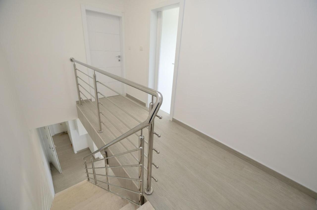Apartments Villa Sofia Martinšćica Eksteriør billede