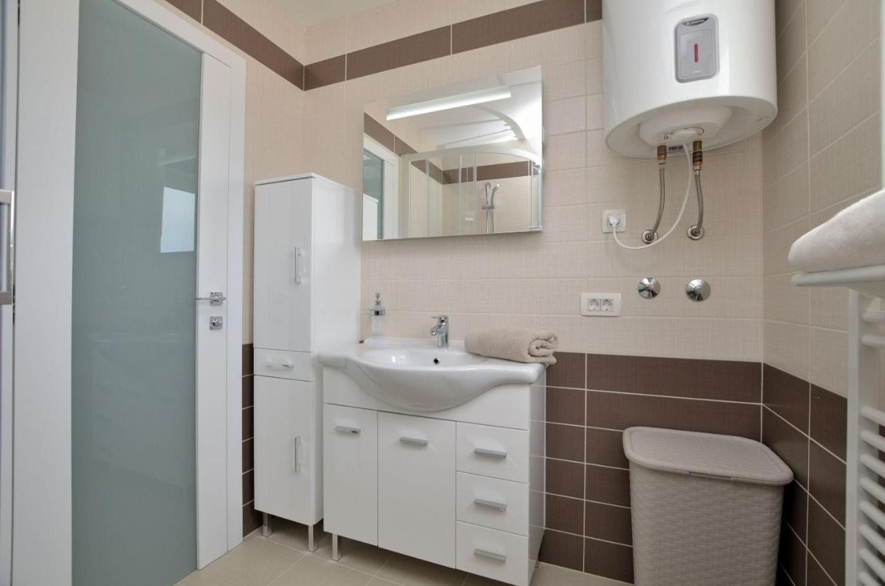 Apartments Villa Sofia Martinšćica Eksteriør billede