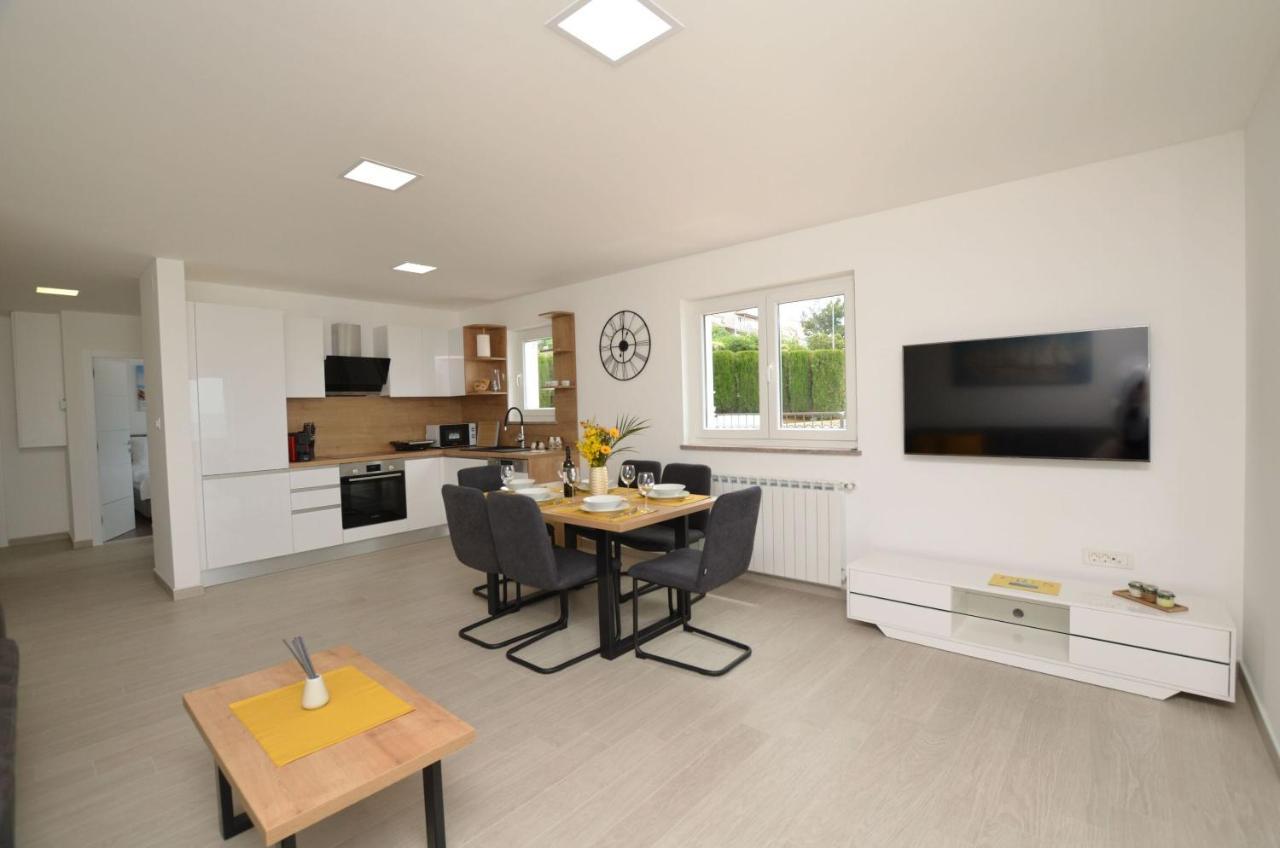 Apartments Villa Sofia Martinšćica Eksteriør billede
